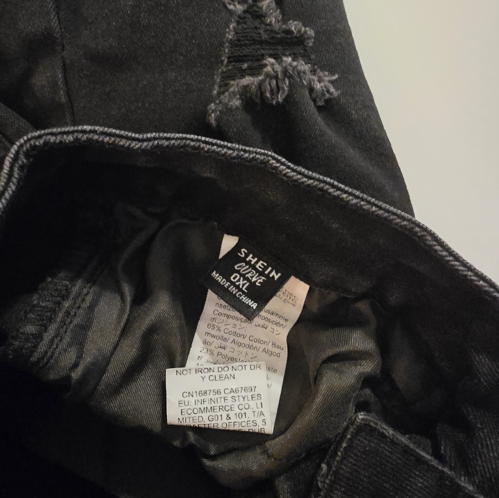High Rise Shorts - Picture 2 of 4